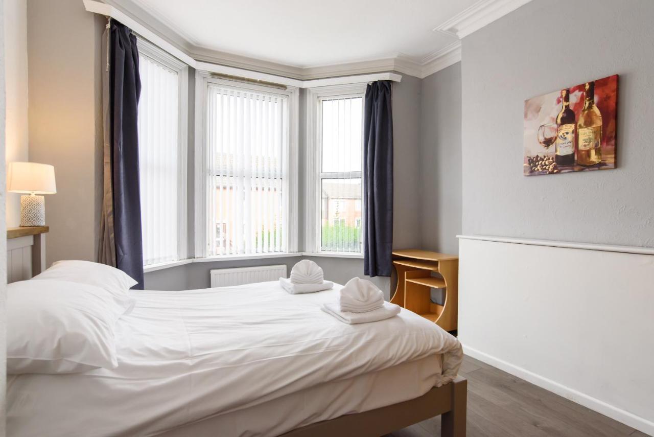 Handpost Lodge Newport  Luaran gambar